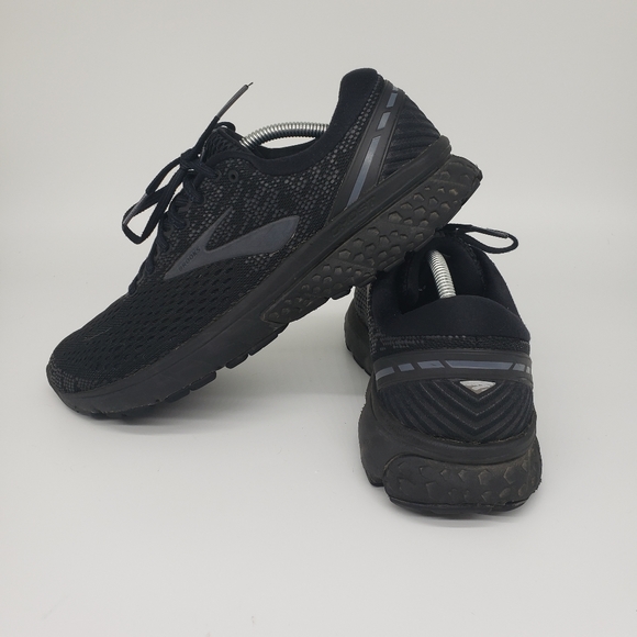 Brooks Other - Brooks Ghost 11 Men's Running Shoe Size 9.5